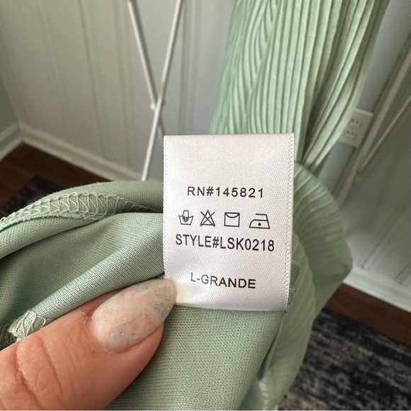 Listicle Pleated Midi Mint Green Skirt - Picture 5 of 10